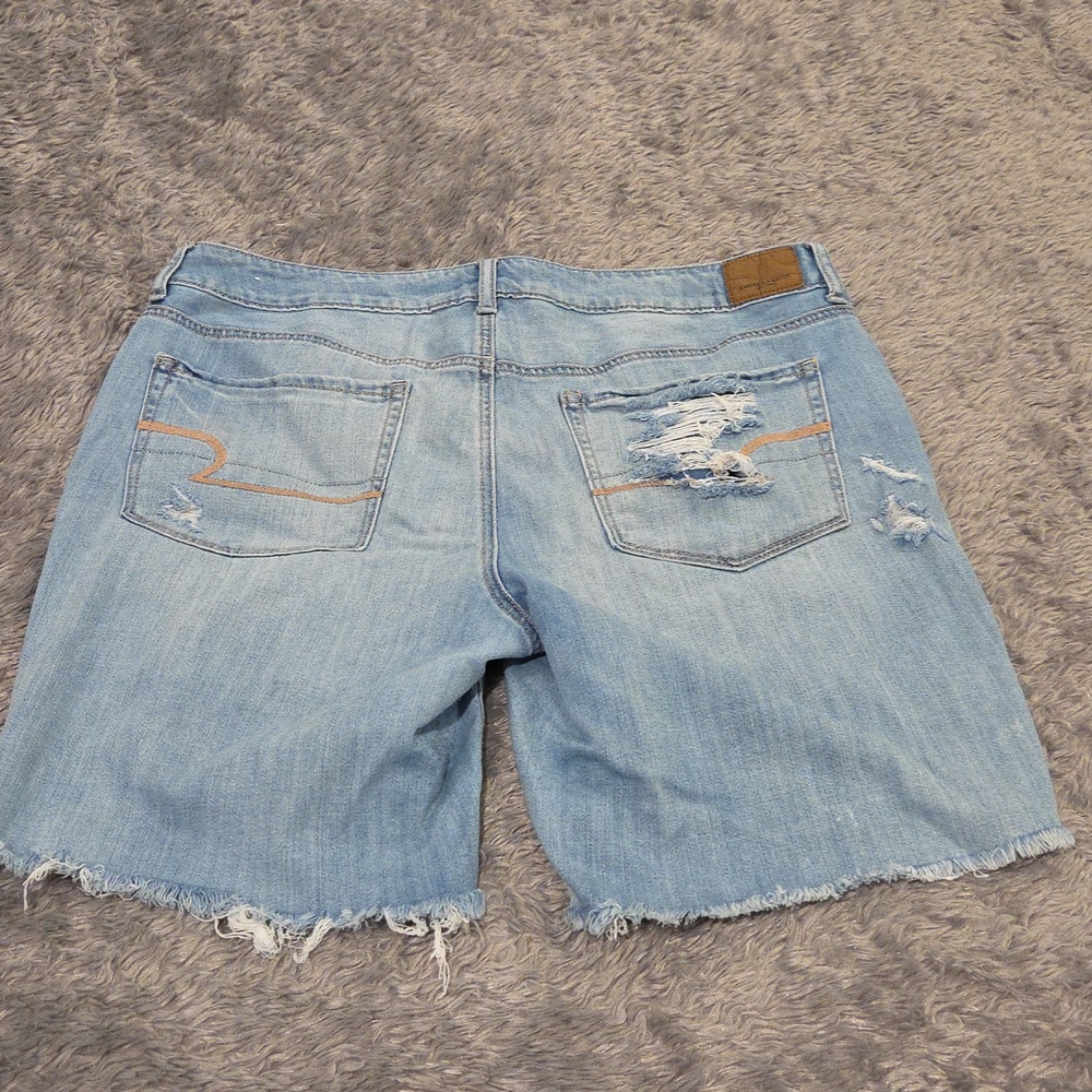 American Eagle Outfitters Light Blue Distressed Denim Cutoff Shorts Size 14! - Picture 7 of 12
